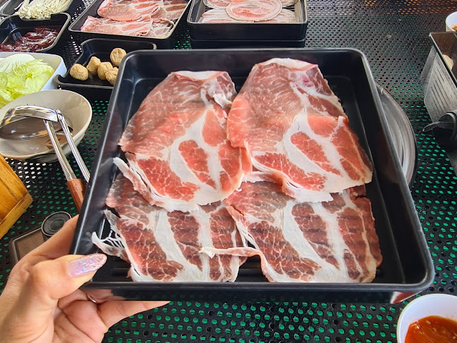 ล้านวิวชาบูริมน้ำ