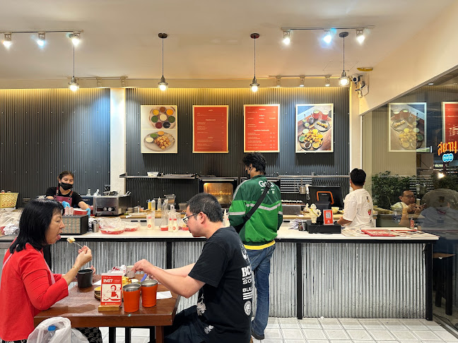 Opinii despre หนึ่ง นม นัว - ภูเก็ต în เมือง - การบริการอาหารและที่พัก