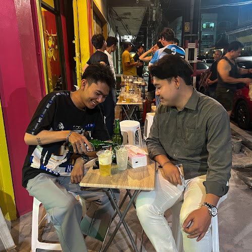 135, 1 ถ.ธรรมนูญวิถี ตำบล หาดใหญ่ อำเภอหาดใหญ่ สงขลา 90110