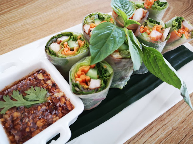 Opinii despre Delish Cafe & Restaurant în อำเภอเกาะสมุย - การบริการอาหารและที่พัก