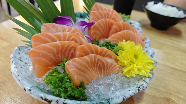 ร้านอาหารญี่ปุ่น ซูชิแชมป์เปี้ยน หาดใหญ่ - การบริการอาหารและที่พัก