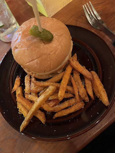 Comentarii opinii despre Copper Burger & Bar (Halal Food) By Juicy Lucy