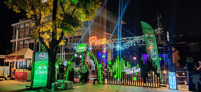 PEE2 Bar - การบริการอาหารและที่พัก