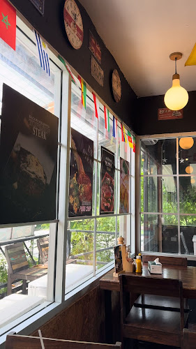 US STEAK BURGER&BBQ - การบริการอาหารและที่พัก