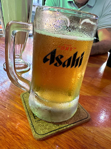 Robin Hood Tavern - การบริการอาหารและที่พัก