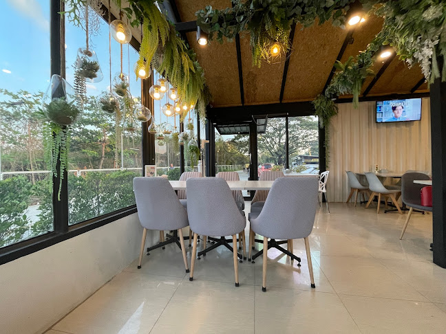 Comentarii opinii despre วีที แหนมเนือง หัวรถไฟ