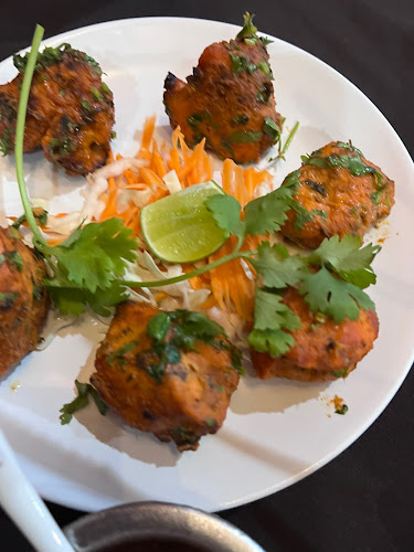 Highway Curry - Authentic Indian | Thai | Vegan | Kata, Phuket - การบริการอาหารและที่พัก