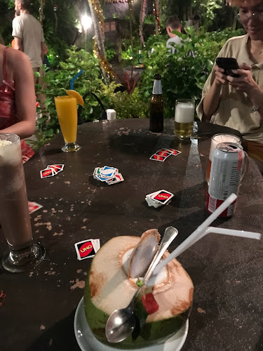 Opinii despre ไดโนบาร์ în อำเภอเมืองภูเก็ต - การบริการอาหารและที่พัก