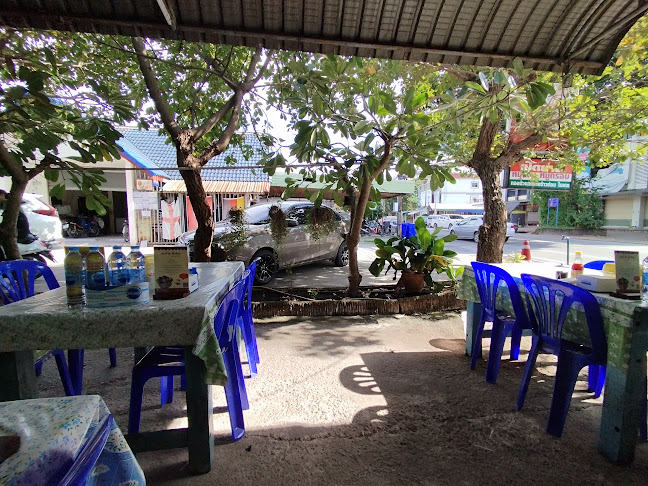 เจ๊จิ๋ม ก๋วยเตี๋ยวเส้นปลา เกี๊ยวปลา