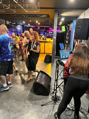 Comentarii opinii despre Action Street