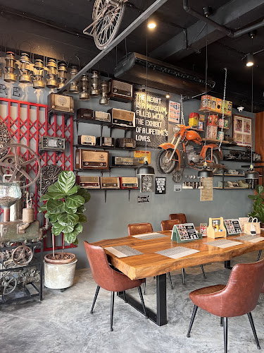 Comentarii opinii despre Coffee Talk Old Phuket Town