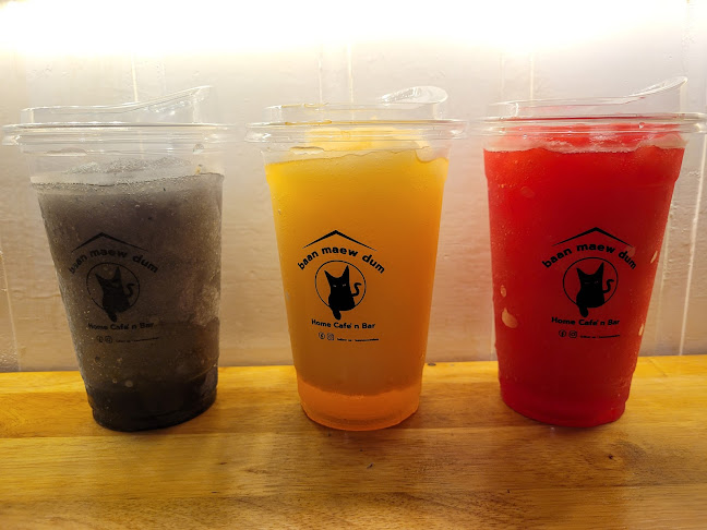 Opinii despre baan maew dum în อำเภอเมืองนครปฐม - การบริการอาหารและที่พัก