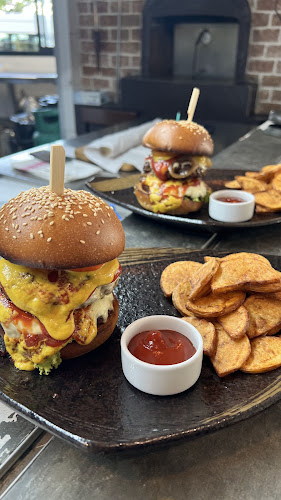 Comentarii opinii despre So French Restaurant and Bar