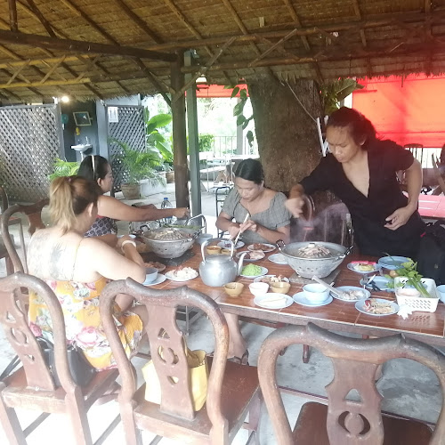 White Hart BBQ - การบริการอาหารและที่พัก