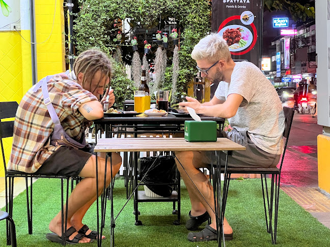 Opinii despre ลองชิมสาขาพัทยา în อำเภอบางละมุง - การบริการอาหารและที่พัก