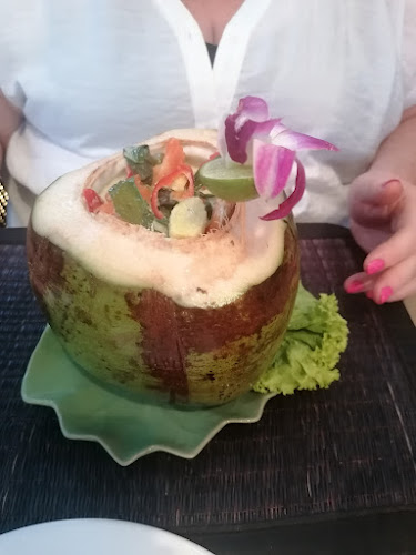 Comentarii opinii despre Vitaphorn Authentic Thai Restaurant​ & Steak House