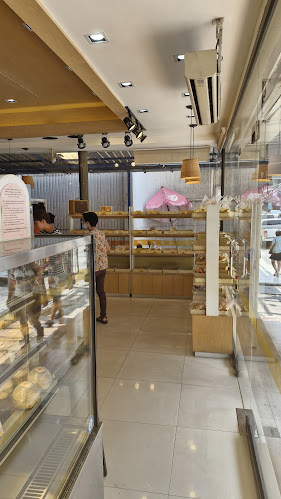 ดูแปงเบเกอรี่โฮม - การบริการอาหารและที่พัก