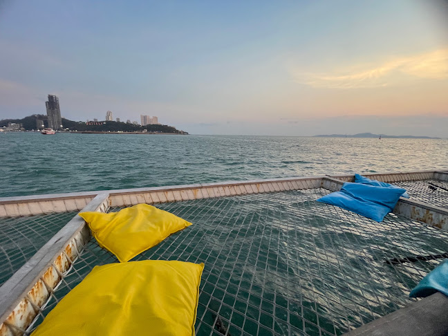 Tappia Floating Cafe Pattaya - อำเภอบางละมุง