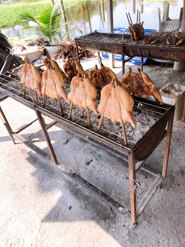 Opinii despre ฟ้าเอกไก่ย่างวิเชียรบุรี în อำเภอเมืองสมุทรสาคร - การบริการอาหารและที่พัก