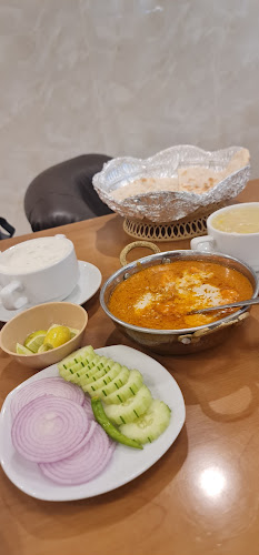 Opinii despre Kohinoor 2 Restaurant în อำเภอกะทู้ - การบริการอาหารและที่พัก