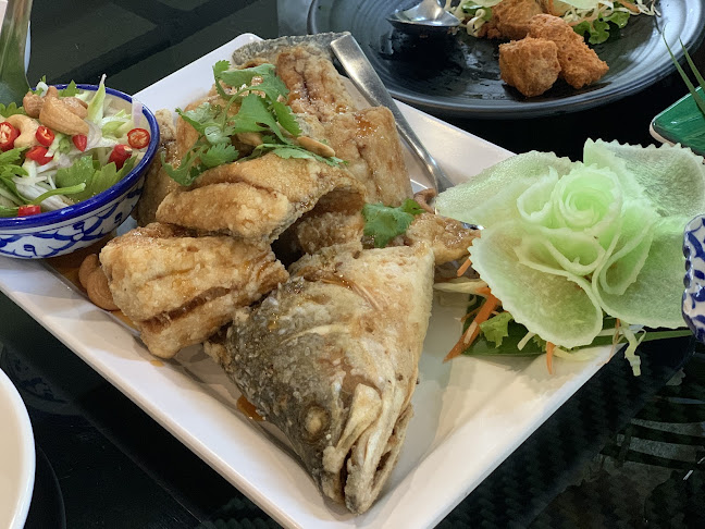 คุณเอียดชาววัง & ANYA Cafe