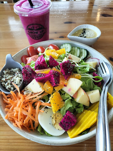 Comentarii opinii despre Grow Up Eatery & Farm