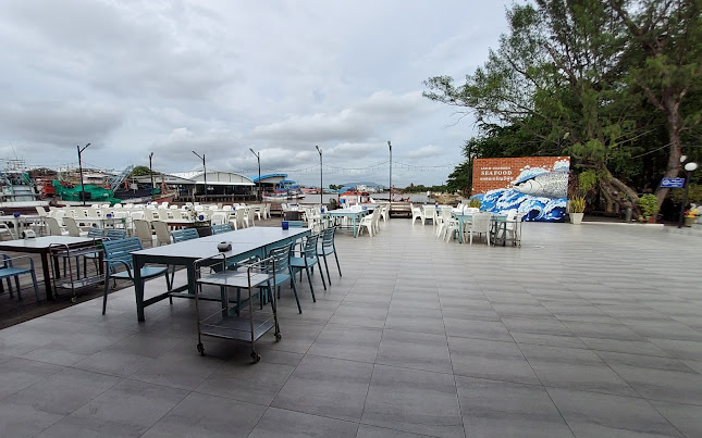 แหลมเจริญ ซีฟู้ด ระยอง