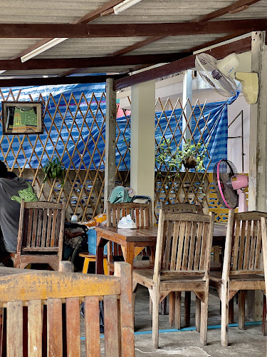 ส้มตำกำแพงแตก - อำเภอเมืองระยอง