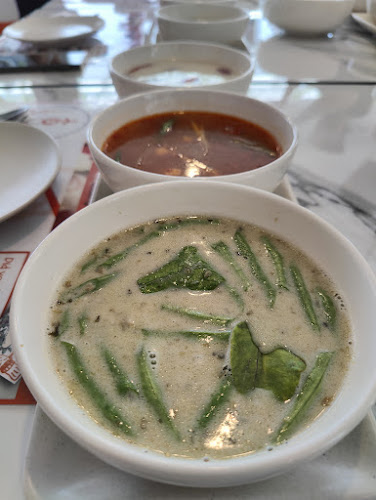 Comentarii opinii despre ร้านอาหาร และโรงเรียนสอนทำอาหารไทย ปุ้ม