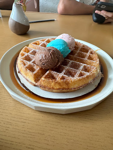 Opinii despre ไม้น้ำคาเฟ่ - กาแฟและต้นไม้น้ำ în อำเภอเมืองภูเก็ต - การบริการอาหารและที่พัก