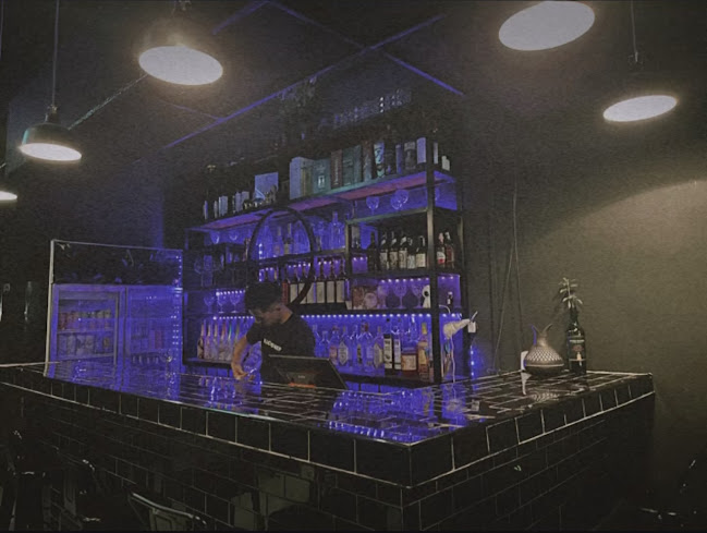 Black sheep bar&garden - การบริการอาหารและที่พัก