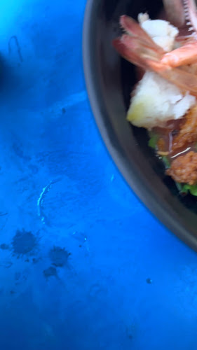 ร้านตาแพะ เย็นตาโฟทรงเครื่องระยอง - การบริการอาหารและที่พัก