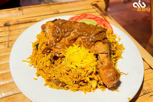 Ali's Smoke House - การบริการอาหารและที่พัก