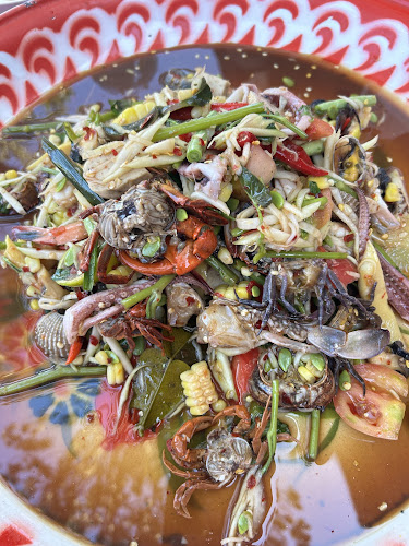 Comentarii opinii despre ส้มตำ/น้ำชง ลองเบิ่ง