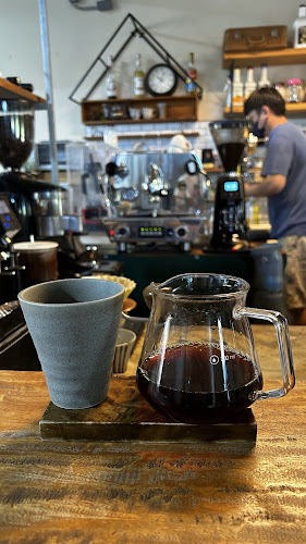 Agape​ Coffee​ อากาเป้​ คอฟฟี่ - การบริการอาหารและที่พัก