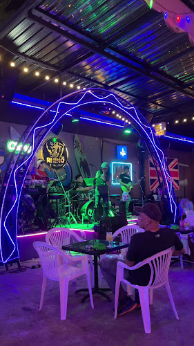 112 พัทยาสายหนึ่ง เมืองพัทยา อำเภอบางละมุง ชลบุรี 20150