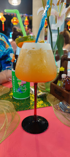 609 ถนน ปฏัก ตำบล กะรน เมือง ภูเก็ต 83000