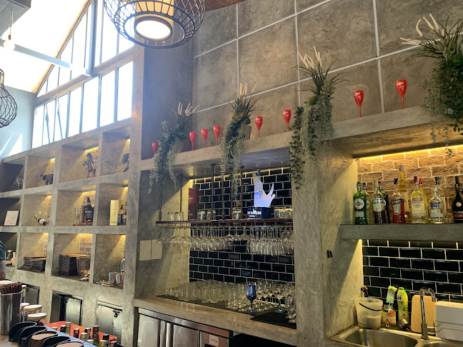 Comentarii opinii despre Vibes 360 Bar & Restaurant
