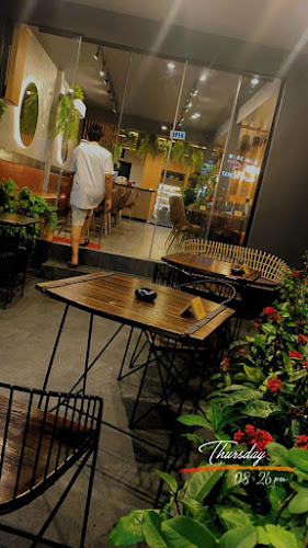 Comentarii opinii despre Burger Saloon