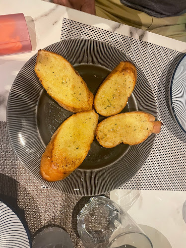 107 Rat U thit 200 pee road Ban, ตำบลป่าตอง อำเภอกะทู้ ภูเก็ต 83150