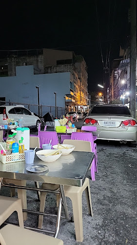 ก๋วยเตี๋ยวเป็ดเจ๊แดง เจ้าเก่า duck nooddle