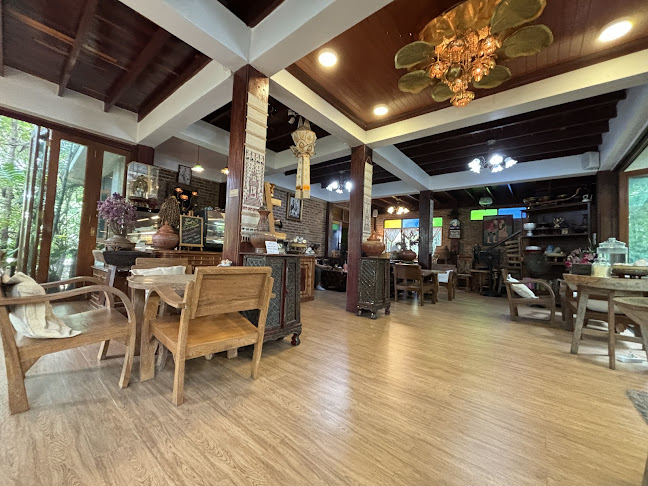 Opinii despre เฮือนคำ ก๋าแฟ ๒๕๕๙ în อำเภอเมืองพิษณุโลก - การบริการอาหารและที่พัก