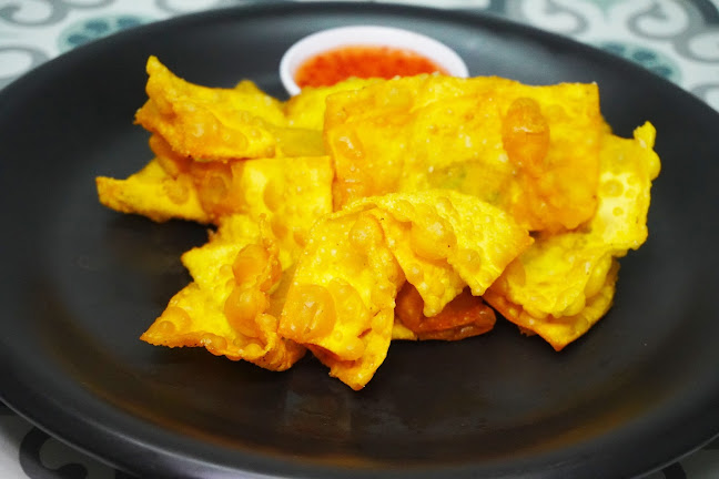 4,6 ตําบล ตลาดใหญ่ 8 ถ. อ๋องซิมผ่าย ตำบลตลาดใหญ่ อำเภอเมืองภูเก็ต ภูเก็ต 83000