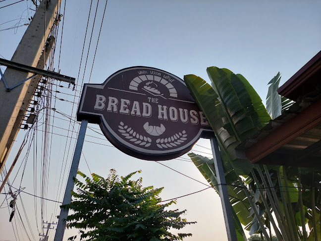 Comentarii opinii despre The bread house
