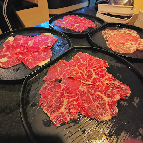 257, 17-19 ถ.โกสีย์ ตำบลปากน้ำโพ อำเภอเมืองนครสวรรค์ นครสวรรค์ 60000