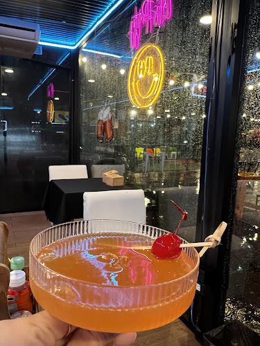 Warm light cafe รังสิต คลอง1