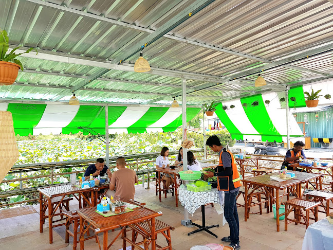Comentarii opinii despre ร้านอาหารลุยทุ่ง (LuyThung Restaurant)
