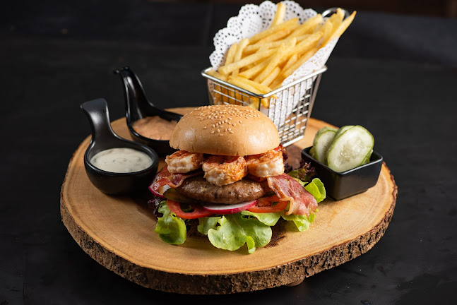 Comentarii opinii despre Vitaphorn Authentic Thai Restaurant​ & Steak House