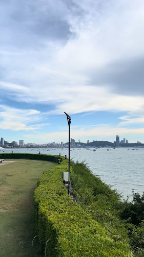 Opinii despre Dusit Club The Peak în อำเภอบางละมุง - การบริการอาหารและที่พัก