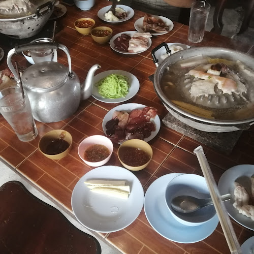 White Hart BBQ - การบริการอาหารและที่พัก